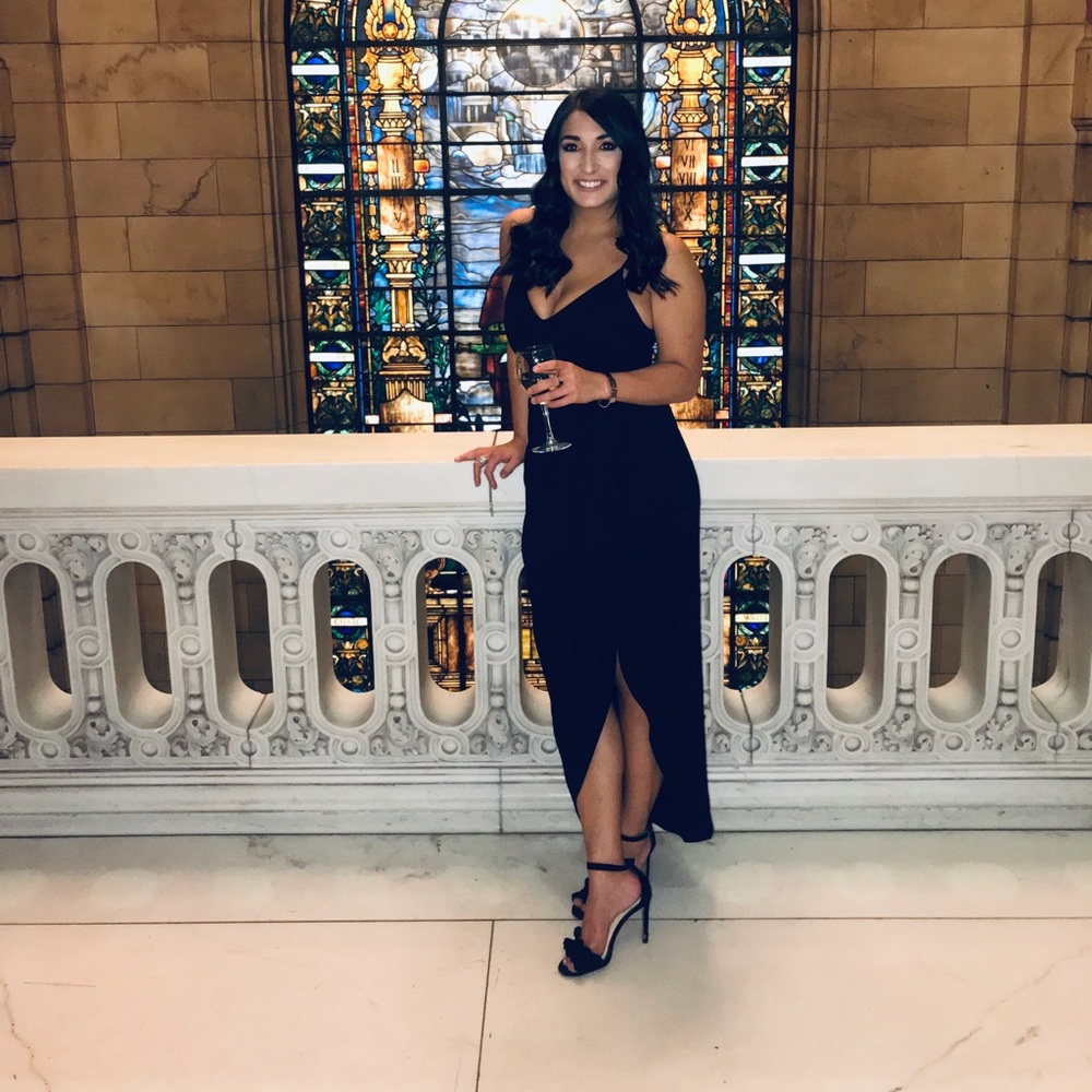 Meet your Posher, Nina